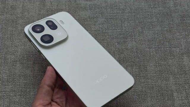 OPPO Find X9 Pro 256GB Trắng Like New Nguyên Bản. Mua bán Điện thoại tại Quận 3 Tp Hồ Chí Minh được đăng bởi Minh Phạm hình 1