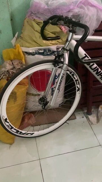 Xe đạp Tsunami màu Bạc. Mua bán Xe đạp tại Huyện Long Phú Sóc Trăng được đăng bởi Nguyen Minh Duy hình 1