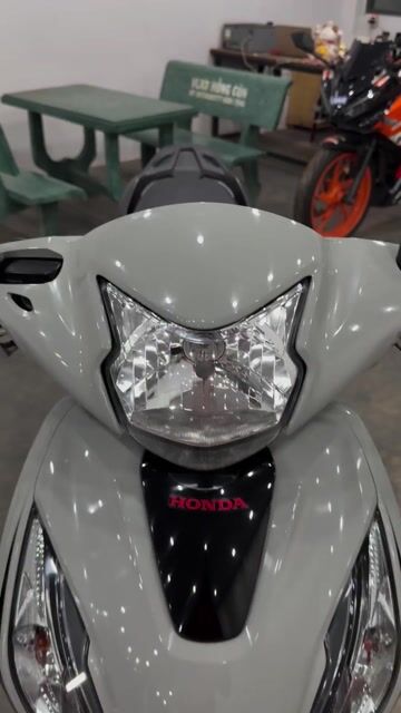 Vision Siêu lướt 2024 bản Đặc biệt, Bảo hành hãng. Mua bán Xe máy tại Thành phố Long Khánh Đồng Nai được đăng bởi Cửa Hàng Xe Máy Cũ Thành Phát Đồng Nai hình 1