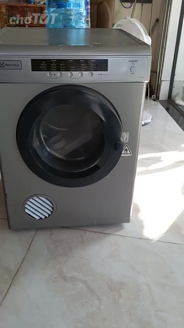 Máy sấy quần áo Electrolux 7.5kg Xám. Mua bán Máy giặt tại Quận Gò Vấp Tp Hồ Chí Minh được đăng bởi Nguyễn Thị Cẩm Tiên hình 1