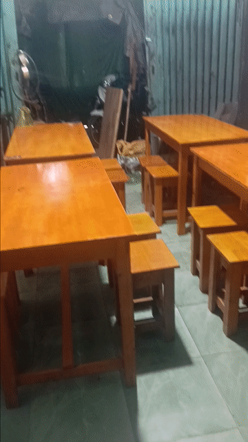 4 bộ bàn ghế gỗ quán cơm,bún,phở...đẹp. Mua bán Bàn ghế tại Quận Gò Vấp Tp Hồ Chí Minh được đăng bởi Bùi Văn Dũng hình 1