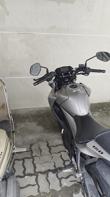 Suzuki GSX-S150 Xám. Mua bán Xe máy tại Quận Ngũ Hành Sơn Đà Nẵng được đăng bởi bi bo hình 1