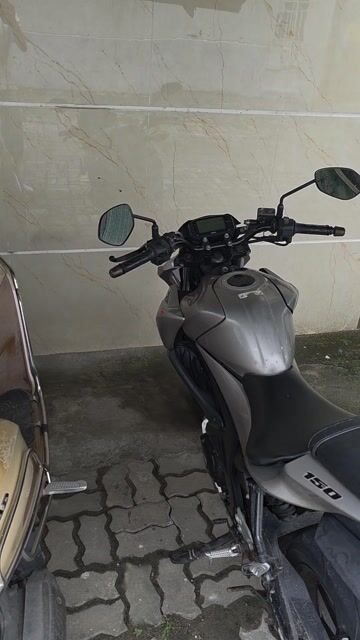 Suzuki GSX-S150 Xám. Mua bán Xe máy tại Quận Ngũ Hành Sơn Đà Nẵng được đăng bởi bi bo hình 1