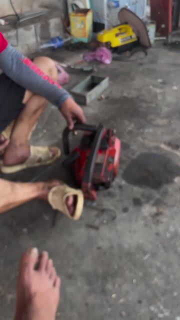 Máy cưa xích Homelite XL2 Đỏ. Mua bán Đồ chuyên dụng, Giống nuôi trồng tại Huyện Tây Sơn Bình Định được đăng bởi hau hình 1