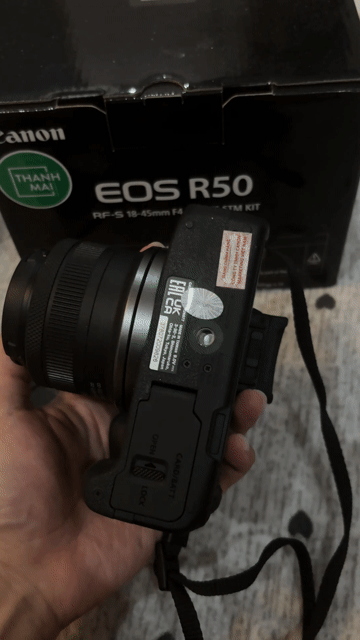 Cần Pass Canon R50. Mua bán Máy ảnh, Máy quay tại Quận 12 Tp Hồ Chí Minh được đăng bởi Thái Hậu hình 1