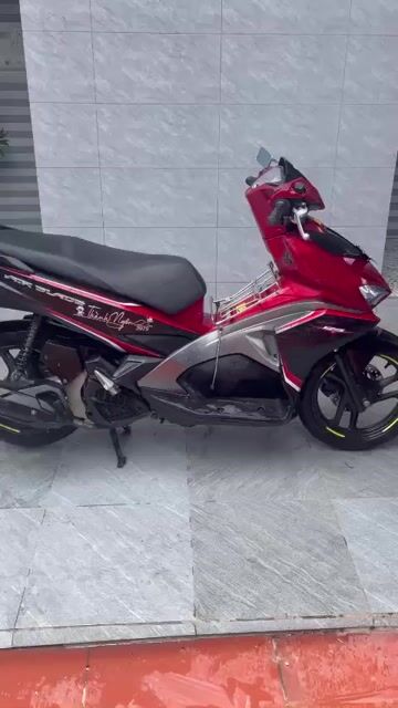 Kẹt tiền bán xe Air Blade. Mua bán Xe máy tại Huyện Đức Hòa Long An được đăng bởi Ngôn võ thành hình 1