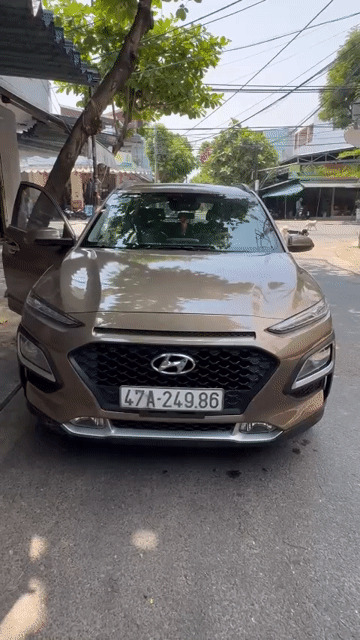 Hyundai Kona 2018 Đặc biệt Nâu. Mua bán Ô tô tại Quận Liên Chiểu Đà Nẵng được đăng bởi Nguyễn Thị Minh Hằng hình 1