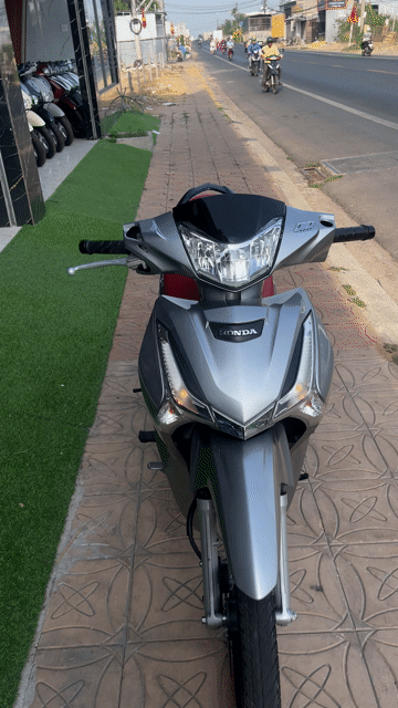 Honda Future Bạc 8000 km. Mua bán Xe máy tại Quận Ô Môn Cần Thơ được đăng bởi XE MÁY QUANG TRẦN chuyen bán xe trúng thưởng  hình 1