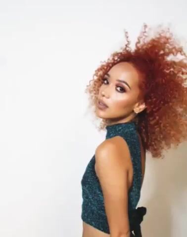 Model - Lauren Gil latina