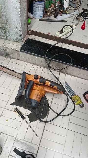 Máy cưa xích Ryobi nhật bãi