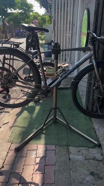 cân bán xe đạp giant escape 2 diíc size M. Mua bán Xe đạp tại Huyện Hóc Môn Tp Hồ Chí Minh được đăng bởi MR RÔ hình 1