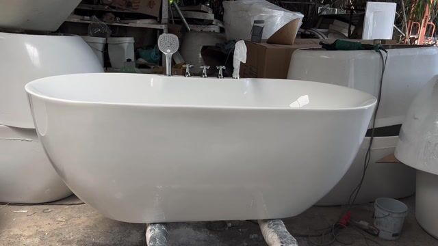 Bồn tắm nằm Nhựa Acrylic Trắng. Mua bán Thiết bị vệ sinh, nhà tắm tại Huyện Hóc Môn Tp Hồ Chí Minh được đăng bởi Xưởng Bồn Tắm Minh Châu hình 1
