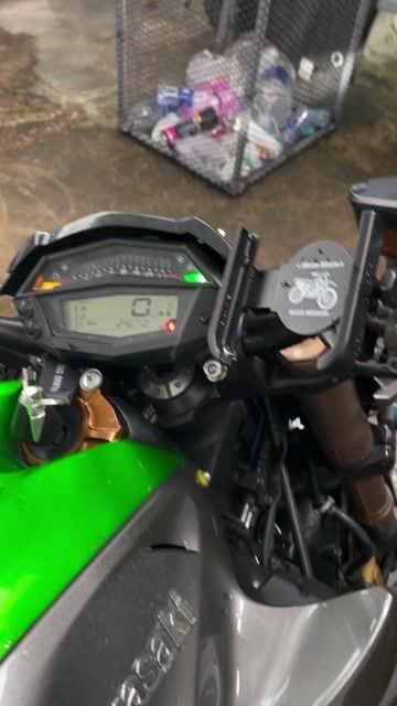 Kawasaki Z1000 2015 Xám 12000 km. Mua bán Xe máy tại Quận 12 Tp Hồ Chí Minh được đăng bởi hoàng chí thanh hình 1