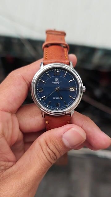 Đồng hồ Givenchy Nam Kính Sapphire 35mm 97%. Mua bán Đồng hồ tại Quận Tân Bình Tp Hồ Chí Minh được đăng bởi thin hình 1