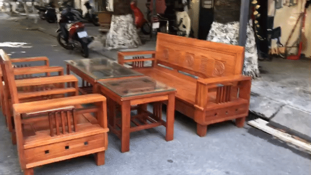 cần bán lại bộ bàn ghế Đối gỗ xoan đào. Mua bán Bàn ghế tại Quận Thanh Khê Đà Nẵng được đăng bởi Thúy Hằng hình 1