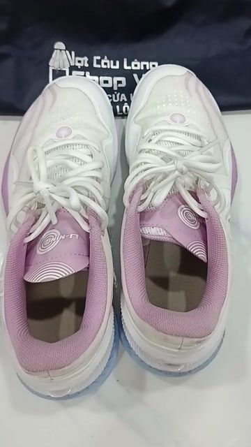 Giày cầu lông Lining AYTV025-2 Nữ 39. Mua bán Giày dép tại Huyện Nhà Bè Tp Hồ Chí Minh được đăng bởi Thanh Trúc hình 1