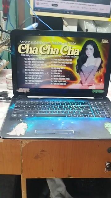 HP 15.6 inch i3 gen 6 8GB/250GB HDD. Mua bán Laptop tại Quận 3 Tp Hồ Chí Minh được đăng bởi Teen hình 1