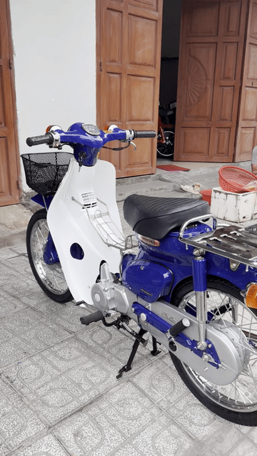 Honda Cub 88/50 Xanh Trắng Xăng cơ. Mua bán Xe máy tại Thành phố Dĩ An Bình Dương được đăng bởi CHXM hoàng hồ hình 1