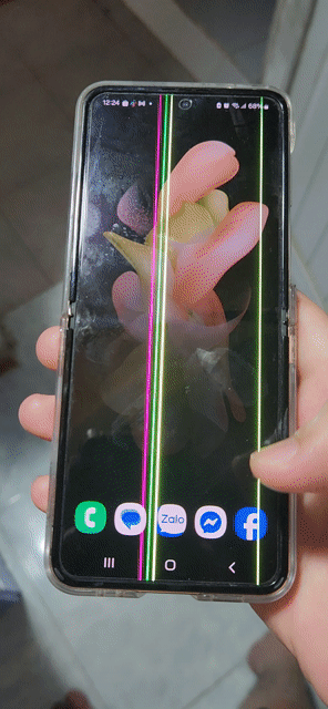 Samsung Z Flip 4 Đen hỏng màn hình. Mua bán Điện thoại tại Quận Liên Chiểu Đà Nẵng được đăng bởi Nghệ thuật lũa hình 1