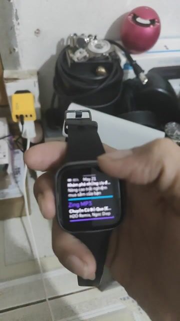 Fitbit Versa Đen 38 vuông. Mua bán Thiết bị đeo thông minh tại Quận 11 Tp Hồ Chí Minh được đăng bởi Khánh Minh Nguyễn quý hình 1