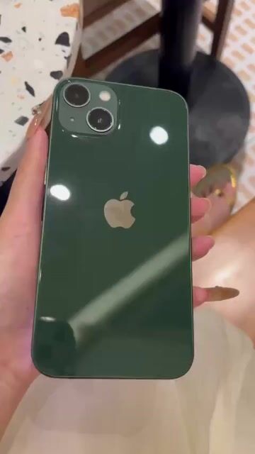 Nhượng em iPhone 13 128GB Quốc tế zin đẹp. Mua bán Điện thoại tại Quận Tây Hồ Hà Nội được đăng bởi hoan hỉ hình 1