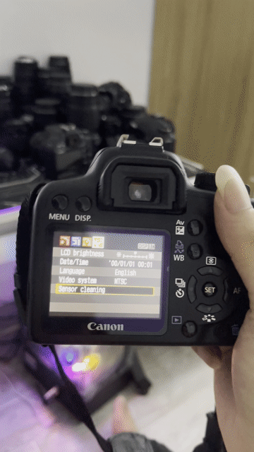 Máy ảnh Canon Kiss F Đen. Mua bán Máy ảnh, Máy quay tại Quận Nam Từ Liêm Hà Nội được đăng bởi Nguyễn Xuân Linh hình 1