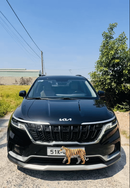 Kia Carnival Luxury 2023 Đen 54000 km. Mua bán Ô tô tại Huyện Hóc Môn Tp Hồ Chí Minh được đăng bởi Khanh Phan hình 1