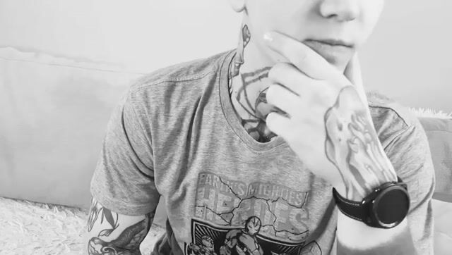 Model - NickolasRoss fetish