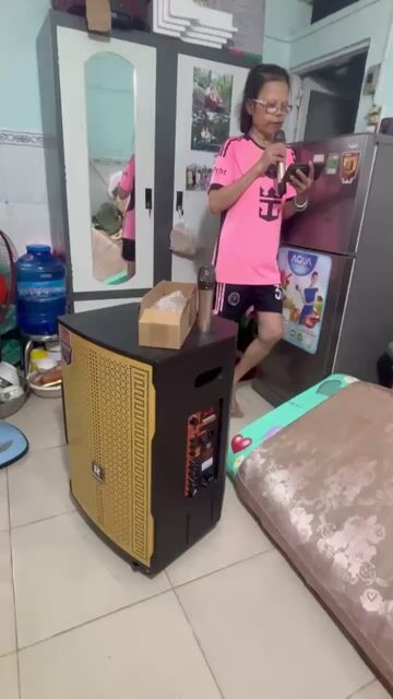 TRẢ GÓP LOA KÉO RONAMAX 4 TẤC - MỚI 100%. Mua bán Tivi, Âm thanh tại Huyện Bến Lức Long An được đăng bởi TRẢ GÓP BẾN LỨT hình 1