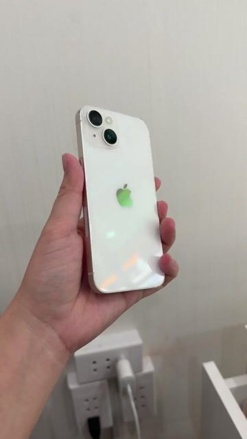iphone 14 128G Màn zin . máy phụ chữa cháy oke. Mua bán Điện thoại tại Thành phố Thủ Đức Tp Hồ Chí Minh được đăng bởi Điện Thoại Tốt giá sinh viên  hình 1