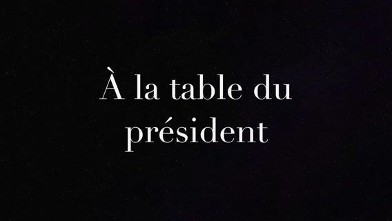 A la table du président