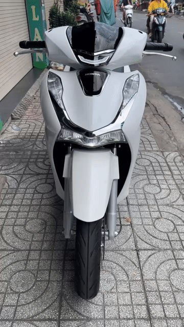 Honda SH 125 CBS 2025 Trắng Như mới. Mua bán Xe máy tại Quận 12 Tp Hồ Chí Minh được đăng bởi Cửa hàng Xe máy 380 hình 1