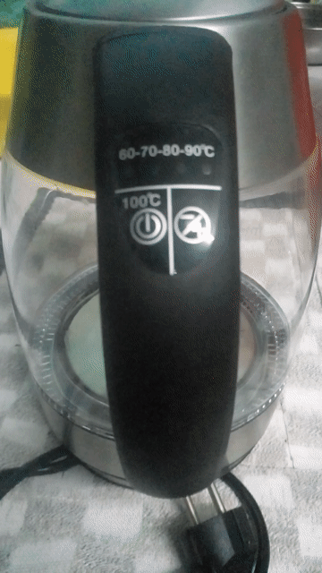 Ấm đun nước LocknLock 1.8L. Mua bán Bếp, lò, đồ điện nhà bếp tại Quận 4 Tp Hồ Chí Minh được đăng bởi  Hưng Bắc  hình 1