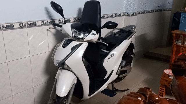 Honda SHI 125 2018 Trắng 40000km. Mua bán Xe máy tại Quận 12 Tp Hồ Chí Minh được đăng bởi Duong hình 1