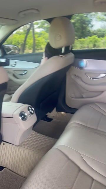 Mercedes-Benz C180 2020 Đen 26000 km. Mua bán Ô tô tại Quận 7 Tp Hồ Chí Minh được đăng bởi Tra My Le Thi hình 1