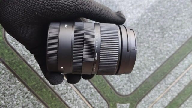 Ống kính Sigma 18-50mm f/2.8 DC DN. Mua bán Máy ảnh, Máy quay tại Quận Bình Thạnh Tp Hồ Chí Minh được đăng bởi Hung Huy hình 1