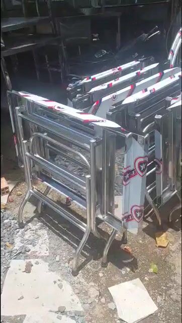 BÀN GHẾ INOX MỚI CHO QUÁN ĂN, NHẬU...GIÁ RẼ 300K. Mua bán Bàn ghế tại Quận Tân Bình Tp Hồ Chí Minh được đăng bởi A  Hòa hình 1