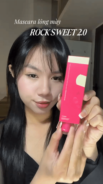 Mascara mày Rock Sweet R02 Nâu xám. Mua bán Phụ kiện thời trang khác tại Thành phố Buôn Ma Thuột Đắk Lắk được đăng bởi Phương Đông  BÁCH HOÁ NHÀ ĐÔNG  hình 1