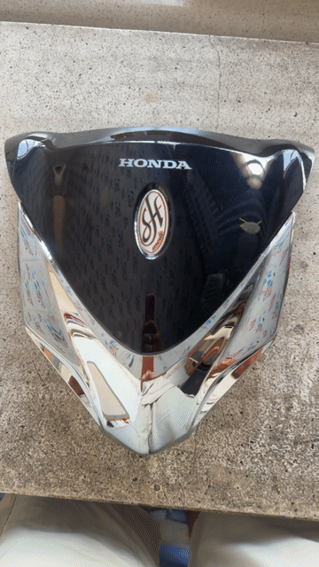 Mặt nạ xe Honda SH mode zin đời 2018 Đen, Bạc. Mua bán Phụ tùng xe tại Thành phố Rạch Giá Kiên Giang được đăng bởi ĐƯỜNG TUẤN hình 1
