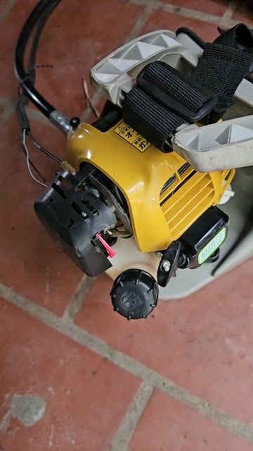 Máy cắt cỏ Rabit 250 Nhật Bản 4 thì. Mua bán Đồ chuyên dụng, Giống nuôi trồng tại Huyện Triệu Phong Quảng Trị được đăng bởi Máy nhật bãi  hình 1