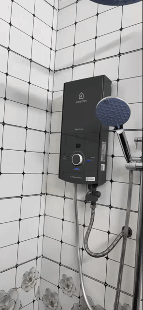 MÁY NƯỚC NÓNG Ariston AURES PREMIUM (CÒN BẢO HÀNH). Mua bán Thiết bị vệ sinh, nhà tắm tại Quận 7 Tp Hồ Chí Minh được đăng bởi Nhật Linh hình 1