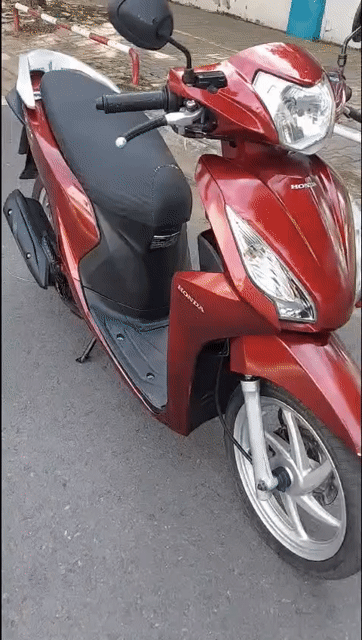 Honda Vision 2017 Đỏ. Mua bán Xe máy tại Quận 7 Tp Hồ Chí Minh được đăng bởi Xe Máy Bảo Trường hình 1