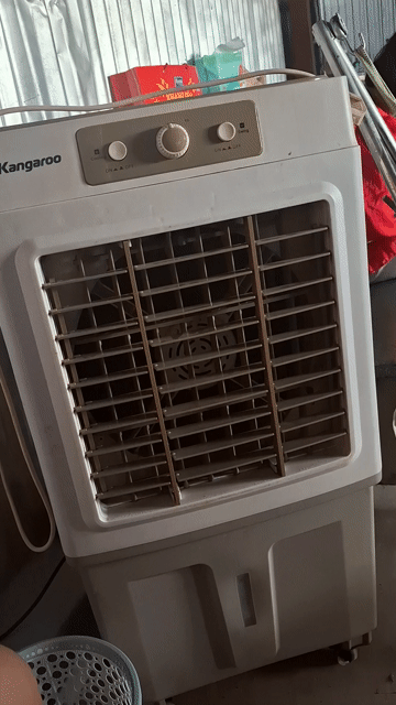 Quạt hơi nước Kangaroo Trắng Xám. Mua bán Quạt tại Huyện Duyên Hải Trà Vinh được đăng bởi Hà Thế Phong hình 1