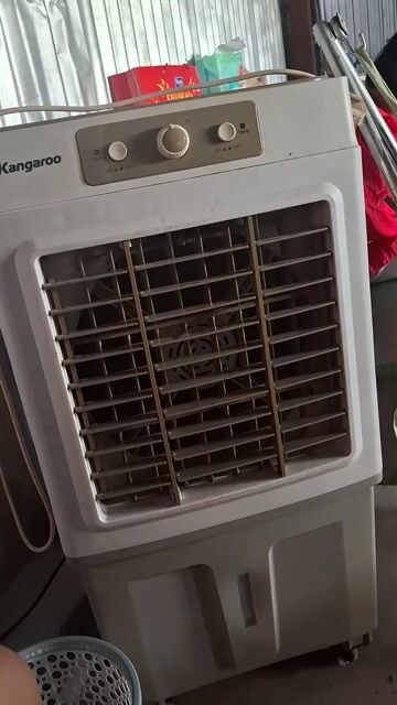 Quạt hơi nước Kangaroo Trắng Xám. Mua bán Quạt tại Huyện Duyên Hải Trà Vinh được đăng bởi Hà Thế Phong hình 1