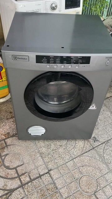 máy sấy electrolux 8kg mới 90%. Mua bán Máy giặt tại Quận Tân Phú Tp Hồ Chí Minh được đăng bởi Điện Lạnh Thanh Sang hình 1