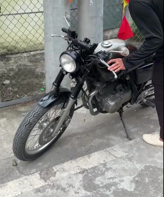 Honda GB 250 nội địa Nhật Đen. Mua bán Xe máy tại Huyện Đan Phượng Hà Nội được đăng bởi Hoàng Quốc Tín hình 1