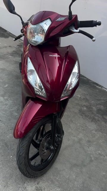 Honda Vision màu Đỏ. Mua bán Xe máy tại Quận Bình Tân Tp Hồ Chí Minh được đăng bởi TUẤN  hình 1