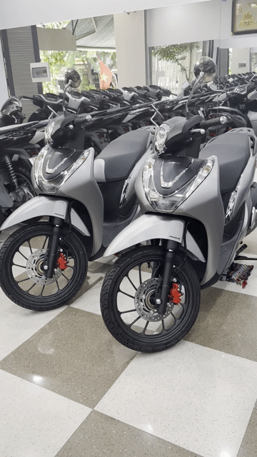 Honda SH Mode Tay ga Bạc Mới. Mua bán Xe máy tại Quận Thanh Khê Đà Nẵng được đăng bởi THẾ MẪN CHUYÊN XE LƯỚT CÓ BÁN TRẢ GÓP  hình 1