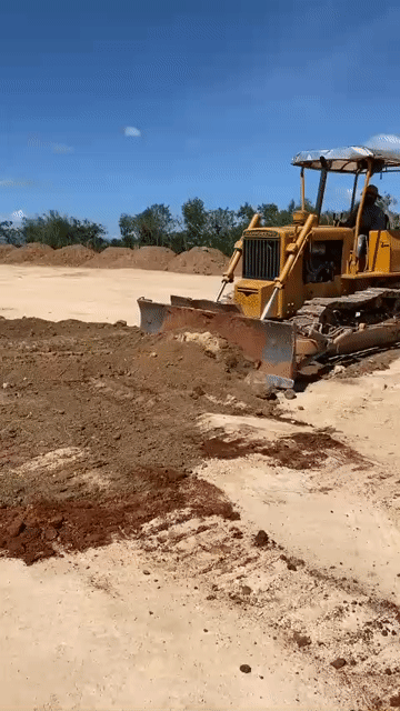 Xe ủi Komatsu D30 Vàng. Mua bán Phương tiện khác tại Huyện Ia Grai Gia Lai được đăng bởi luân hình 1