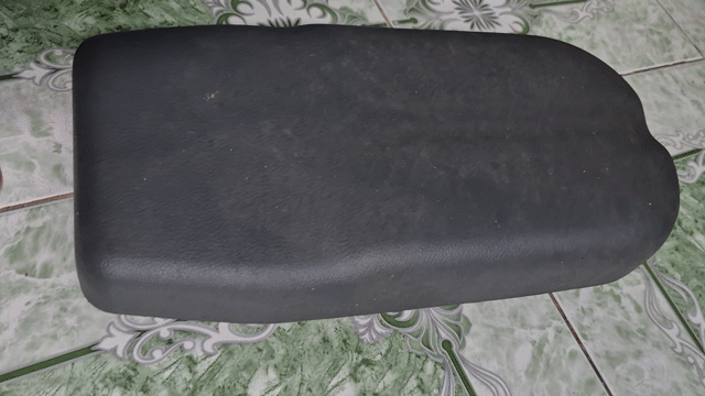 Yên xe đạp điện màu Đen Mới. Mua bán Phụ tùng xe tại Quận Tân Phú Tp Hồ Chí Minh được đăng bởi Nguyễn Thế Đông hình 1